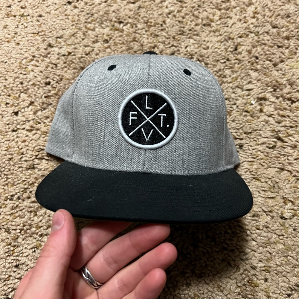 Live fit snapback